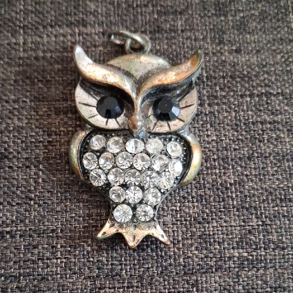 Jewelry - Owl Pendant